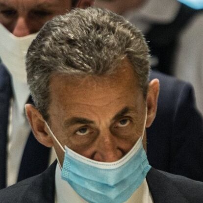 01 March 2021, France, Paris: Former French President Nicolas Sarkozy arrives at the court to hear the final verdict in his corruption trial. Sarkozy has been sentenced to three years on charges of bribery and influence peddling, a court in Paris rules. Photo: Sadak Souici/Le Pictorium Agency via ZUMA/dpa
Sadak Souici/Le Pictorium Agency / DPA
01/03/2021 ONLY FOR USE IN SPAIN