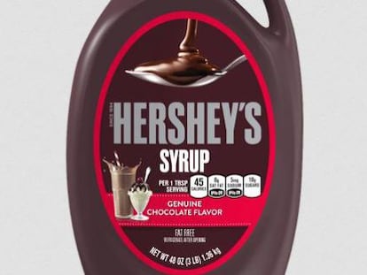 Un bote de sirope de Hershey&#039;s.