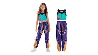 Regalos guerreras kpop sobre fondo blanco.