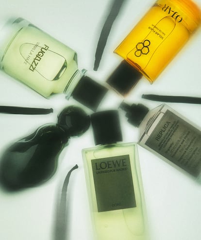 Propuestas avainilladas. En el sentido de las agujas del reloj, Vanilla Haze de FUGAZZI, Solar Flair de OJAR, Afternoon Delight de MAISON MARGIELA, Un paseo por Madrid Doré de LOEWE y Cosmic 2.0 de KYLIE COSMETICS.