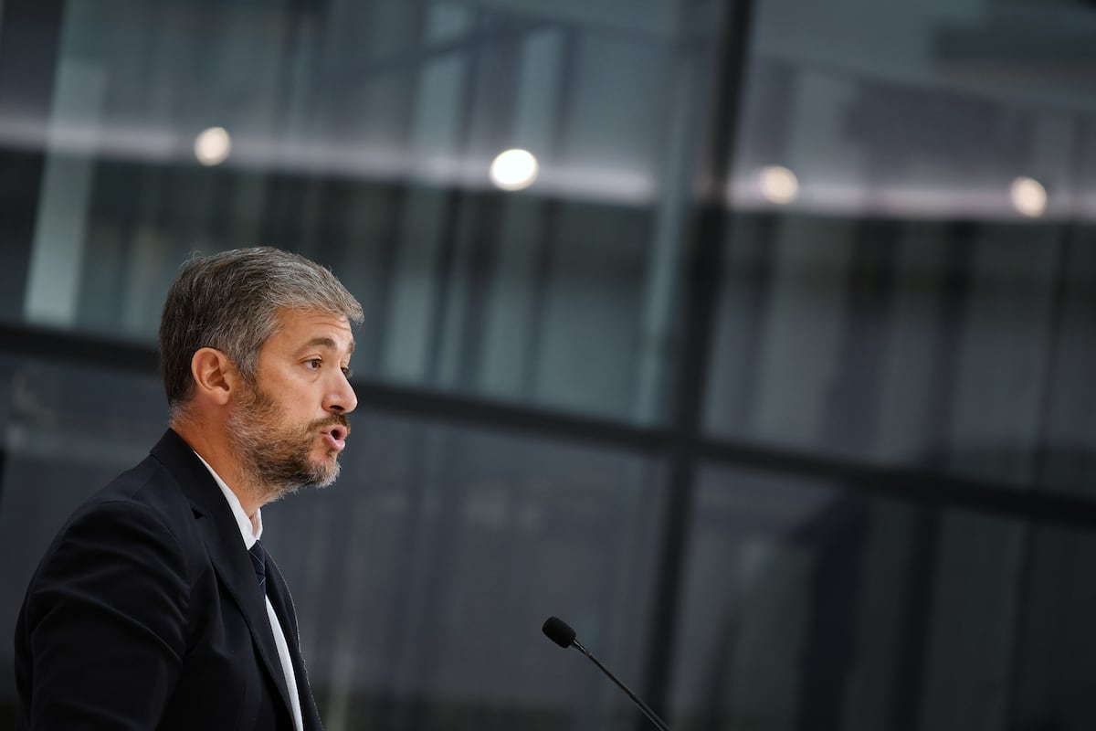 Ayuso encumbra a su portavoz como vicepresidente ‘in pectore’ de Madrid al darle la cartera de Vivienda por la enfermedad del titular