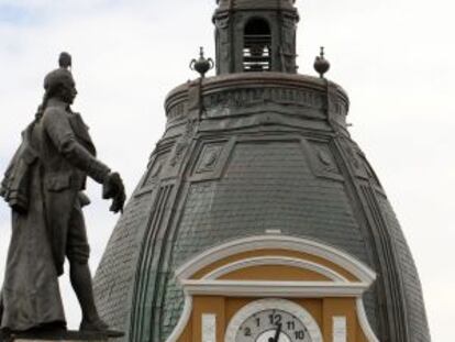 Reloj del Congreso en la plaza Murillo de La Paz.