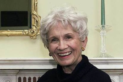 La escritora canadienses Alice Munro.