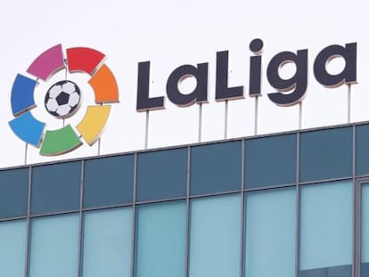 LaLiga inicia la venta de sus derechos en España por hasta cinco años