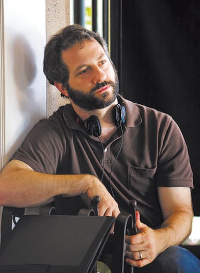 <b>No hagan caso a la mirada melancólica: la cabeza de Judd Apatow es capaz de maquinar el humor más escatológico.</b>