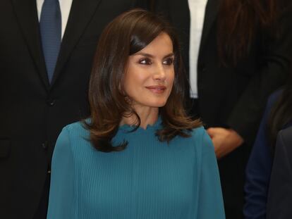 Letizia Ortiz ha conseguido lo imposible: que un vestido-pantalón siente bien (y además es de Zara)