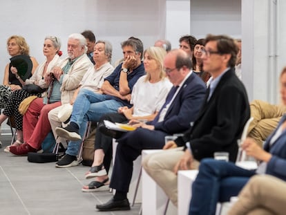 Batet, Illa e Iceta, en un acto con representantes de la cultura en Barcelona, el día 17.