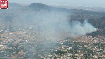 300 troops fight a fire in the municipality of Murcia that forces the evacuation of 50 homes | Spain