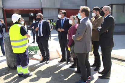 El ministro de Inclusión, Seguridad Social y Migraciones, José Luis Escrivá, visitó ayer la sede de la Fundación Laboral de la Construcción en Madrid, donde planteó posibles vías de colaboración.