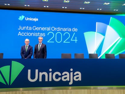 De izquierda a derecha, el CEO de Unicaja, Isidro Rubiales y el nuevo presidente no ejecutivo, José Sevilla.