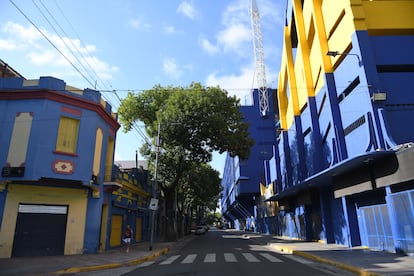 Viviendas antiguas junto al estadio.