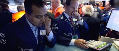 Operadores en la Bolsa de Nueva York.