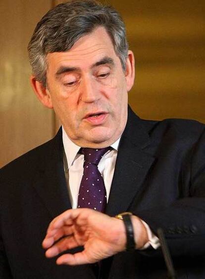 Gordon Brown durante la presentación de las medidas.