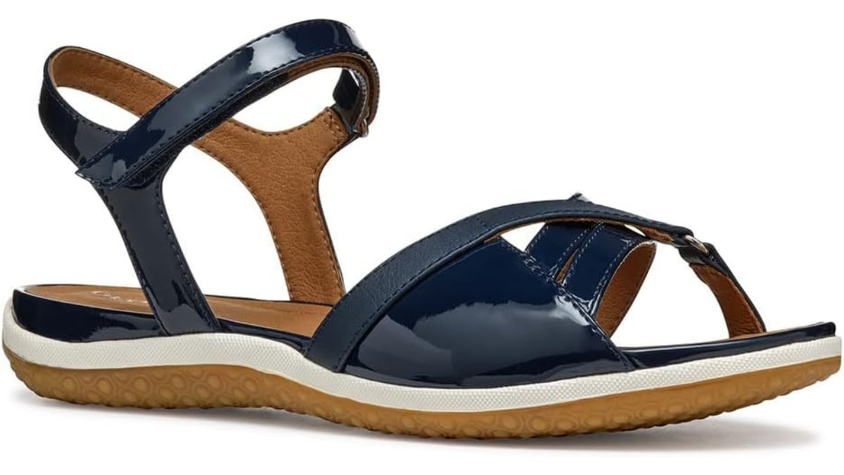 Sandalias planas para mujer. 