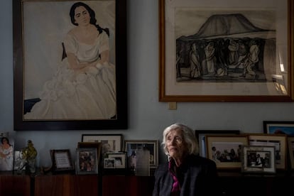 María de Jesús de la Fuente, viuda de O' Higgins, quien donó a la UNAM los 216 dibujos de grafito ´Trabajadores de la construcción’