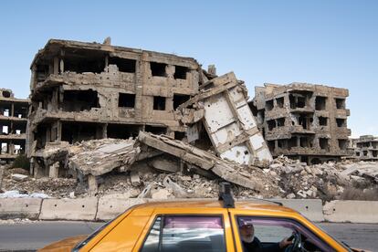 Guta Oriental y Jubar, a las afueras de Damasco, han quedado inhabitables tras siete años de bombardeos de las aviaciaciones rusa y siria. Más de 1.500 milicianos y sus familias fueron evacuados a la norteña localidad insurrecta de Idlib en 2018 tras una rendición de las milicias rebeldes.