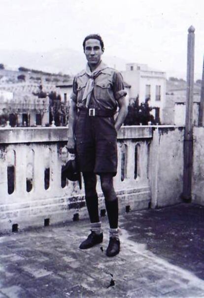 Ricardo Lezcano, en Barcelona con su uniforme de Boy Scout, en 1937.