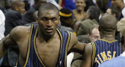 Ron Artest, de Indiana Pacers, tras la pelea entre algunos jugadores de Indiana y aficionados de los Pistons en 2004.
