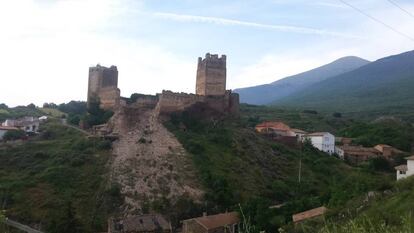 Castillo de Vozmediano tras el derrumbe.