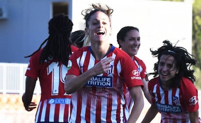 Esther celebra un gol del Atlético la pasada jornada ante el Valencia.