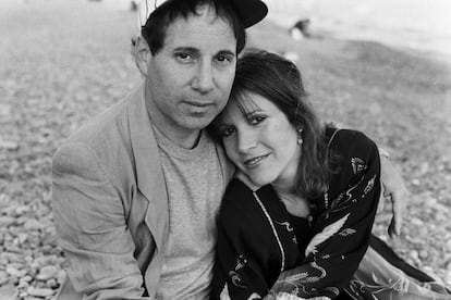 Carrie Fisher and Paul Simon