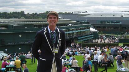 Denis Pitner posa en las instalaciones de Wimbledon.