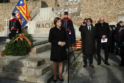 La presidenta del Parlament, Carme Forcadell, en l'homenatge a Francesc Macià, amb motiu del 83è aniversari de la seva mort.