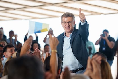 El presidente del PP, Alberto Núñez Feijóo, interviene en un mitin en Santa Cruz de Tenerife con motivo de las próximas elecciones al Parlamento Europeo.