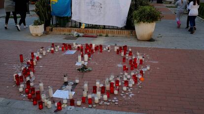 Velas en Málaga en memoria de Julen.