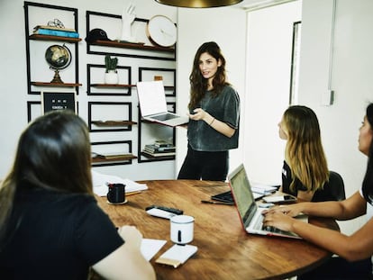 Rivalidad femenina en el trabajo: que las mujeres son más competitivas entre ellas es un mito