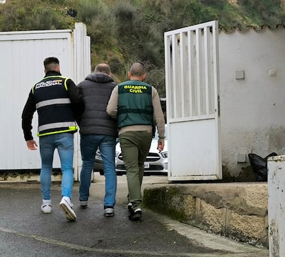 El Seprona acorrala al ‘Amigo de los Loros’ por 55 denuncias y busca más estafados