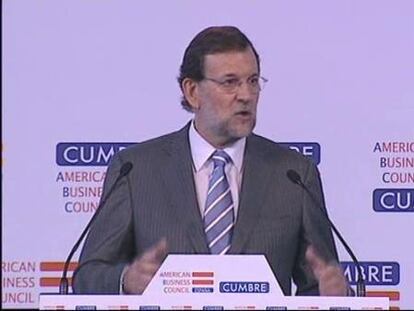 Rajoy: "Acatamos la decisión del TC y pedimos a los demás que lo hagan"