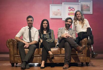 Guillermo Martínez, Mireia Badia, Antonio Pérez y Sara Andrés durante el acto de encuentro.