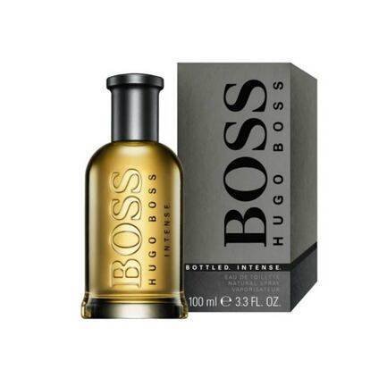 Boss Bottled Intense no es una fragancia tímida, pero tampoco estridente. Tiene madera y especias perfectas para la tarde y la noche, pero también para mañanas ajetreadas. 50ml: 68€