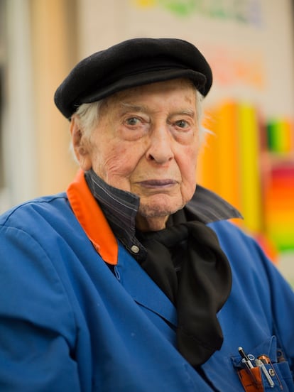 Julio Le Parc, en su estudio. 