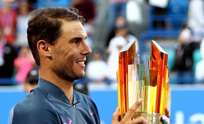 Rafa Nadal, tras vencer en la final del torneo de exhición de Abu Dhabi el pasado diciembre.