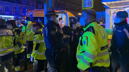 Lugar en el que el joven de 15 años fallecidos fue atendido en la calle Atocha por una herida de arma blanca.