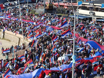 Partidarios del Frente Amplio, en Playa Ramírez (Montevideo), en 2019.