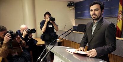  El diputado de IU Alberto Garz&oacute;n en el Congreso.