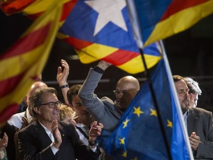 Mas, Romeva i Junqueras celebren els resultats.