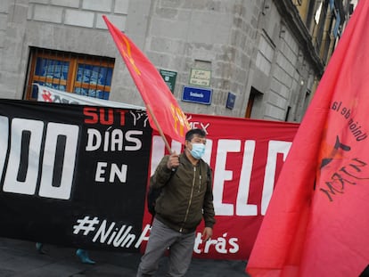 Sindicato Único de Trabajadores de Notimex (SUTNOTIMEX) se manifestó afuera de Palacio Nacional el pasado 8 de septiembre.