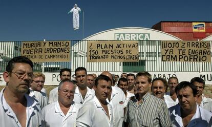 Manifestaci&oacute;n de trabajadores de C&aacute;rnicas Hijos de Andr&eacute;s Molina en Ja&eacute;n.