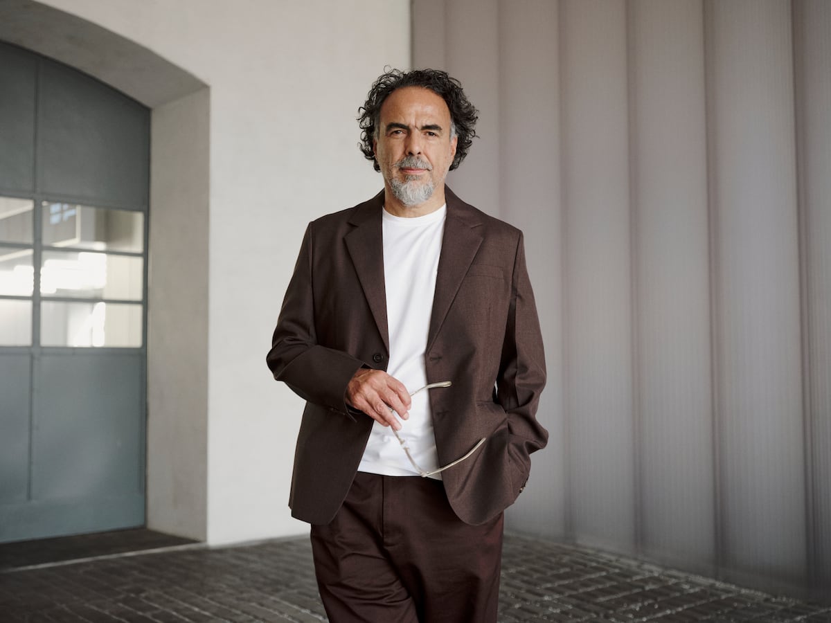 Alejandro Gonzalez Inarritu: The criminals are those who create banks, not those who rob them'