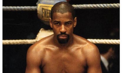 Denzel Washington interpretando o boxeador 'Hurricane' Carter, no filme que leva o mesmo nome (1999).