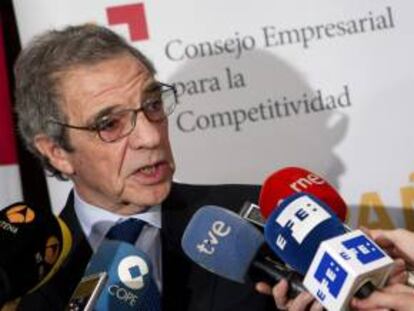 El presidente del Consejo Empresarial para la Competitividad (CEC), César Alierta. EFE/Archivo
