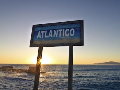 La se&ntilde;al que advierte de que entramos en aguas del oc&eacute;ano Atl&aacute;ntico.