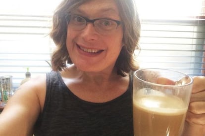 Lilly Wachowski ha anunciado públicamente su condición de mujer transexual. No ha sido por decisión exclusivamente personal, sino como medida preventiva ante la amenaza de un periodista de 'The Daily Mail' de publicar su historia. Junto a su hermana Lana –abiertamente transexual desde hace años-, forma uno de los dúos femeninos más influyentes del cine y la televisión actuales. 