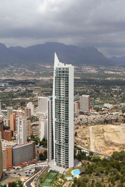 Una vista de la torre Lugano de Benidorm.