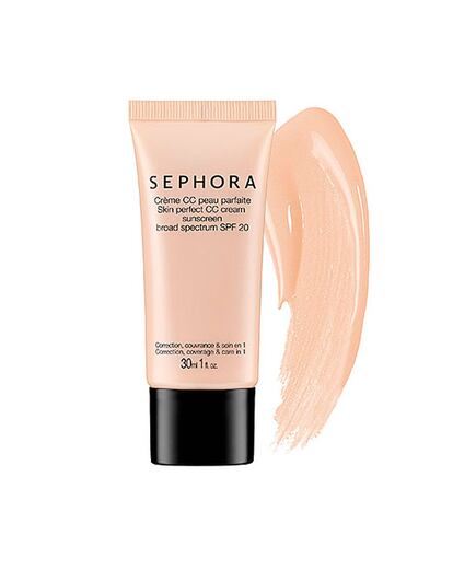 La CC Cream de Sephora hidrata la piel al mismo tiempo que miminiza la apariencia de poros e imperfecciones. Está indicada para todo tipo de piel y también tiene protección solar. (22 euros aprox.)