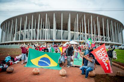 Supporters of Lula camp out next to the Mané Garrincha Stadium in Brasilia ahead of Sunday's inauguration. 